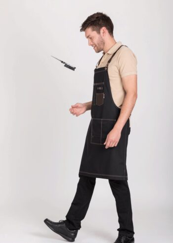 DELANTAL BARBER PETO HIGROFUGADO C.NEGRO 000